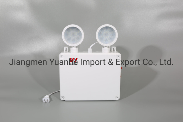 Wasserdichtes LED-Notlicht mit zwei Köpfen und zwei Spots