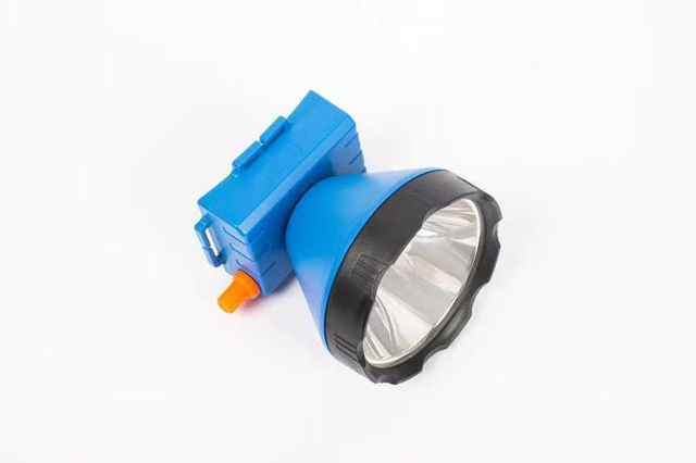 Wiederaufladbare Notfall-LED-Stirnlampe