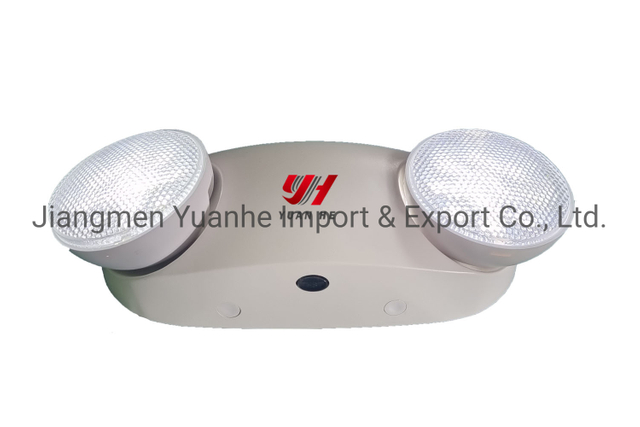 Klassische LED-Notleuchte mit zwei Köpfen und zwei Spots